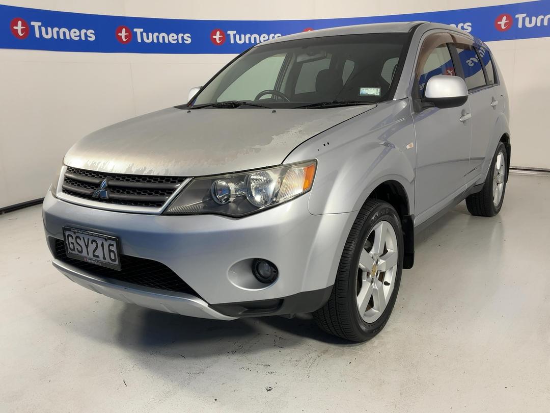 Photo '4' of Mitsubishi Outlander