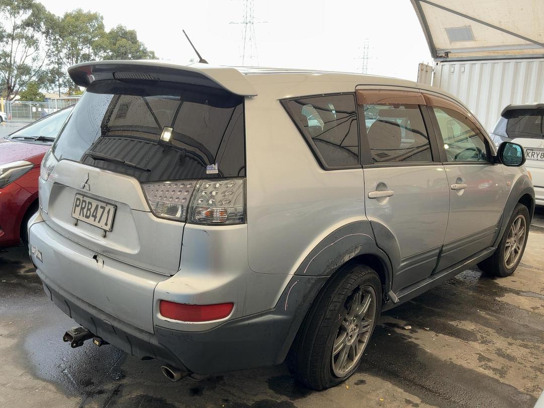 Photo '4' of Mitsubishi Outlander Photo '4' of Mitsubishi Outlander
