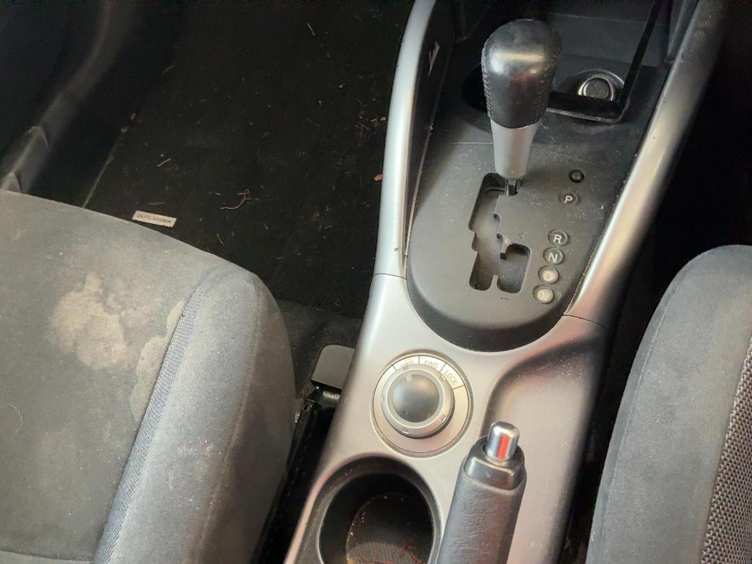 Photo '20' of Mitsubishi Outlander Photo '20' of Mitsubishi Outlander