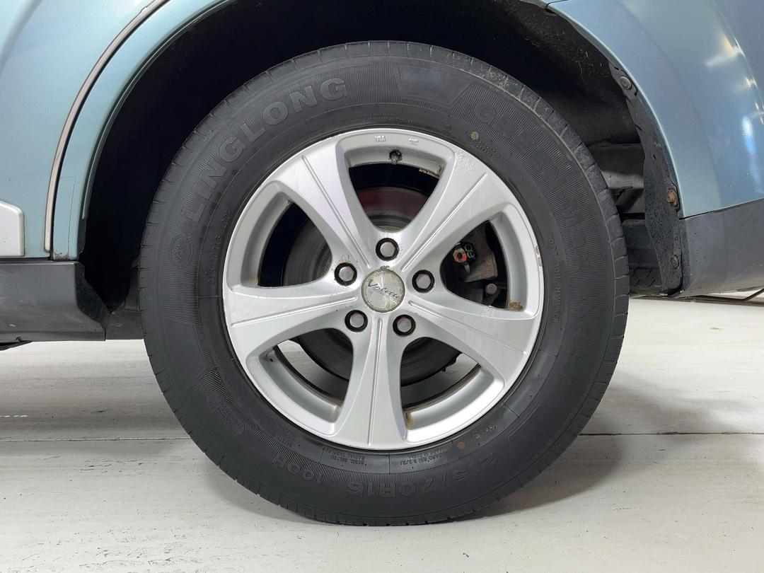 Photo '11' of Mitsubishi Outlander