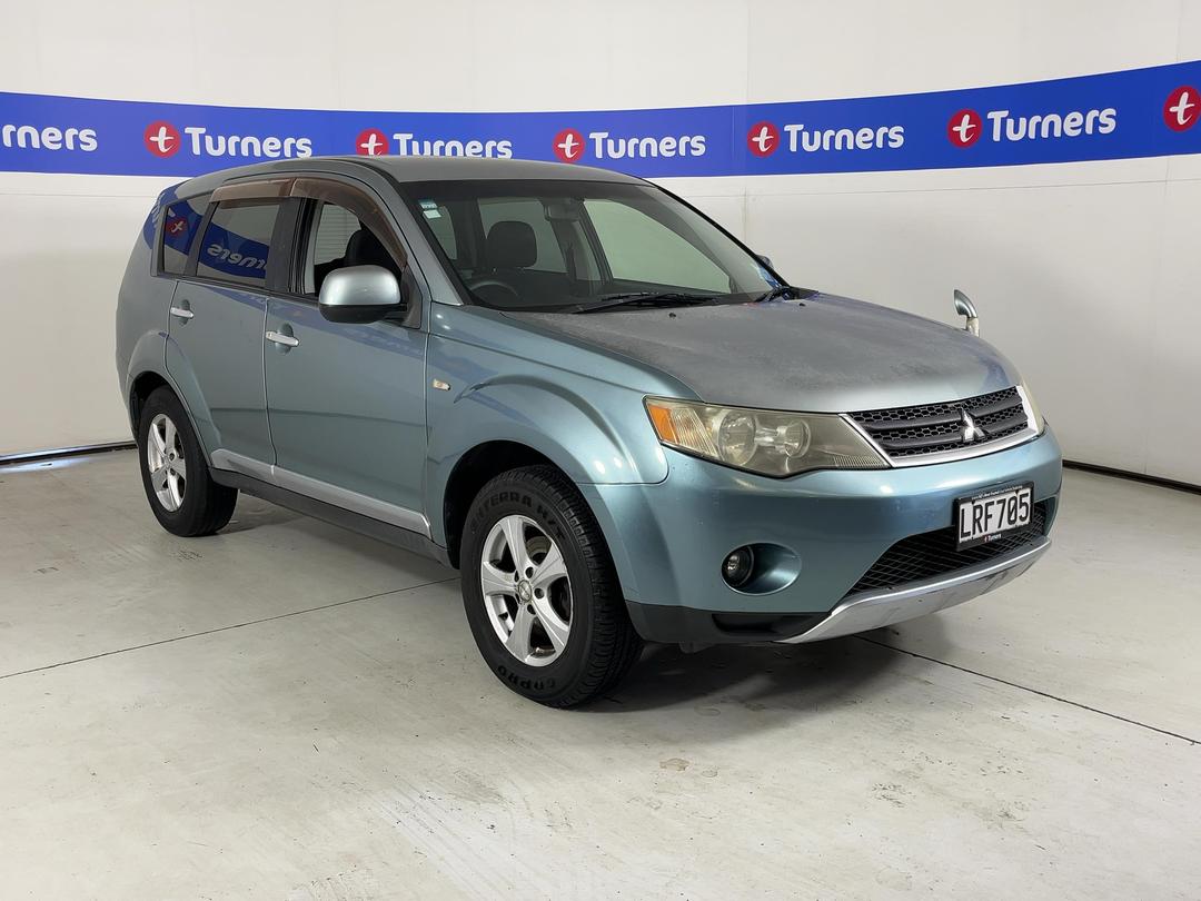 Photo '1' of Mitsubishi Outlander