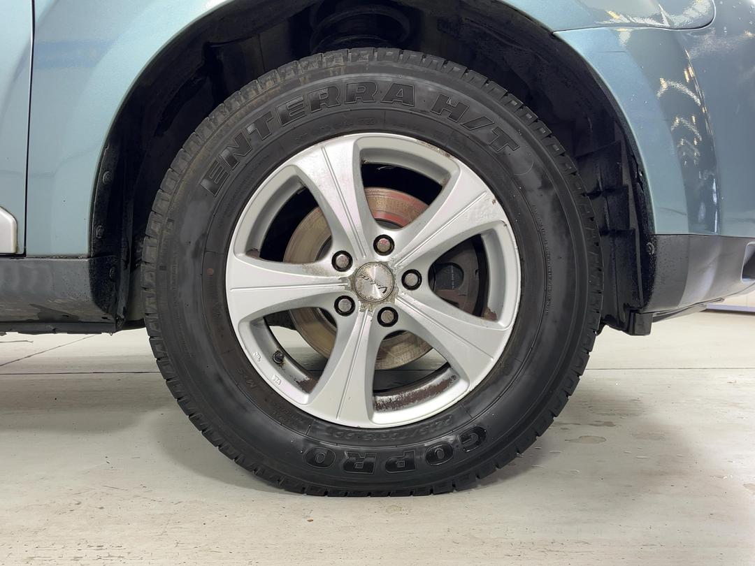 Photo '9' of Mitsubishi Outlander