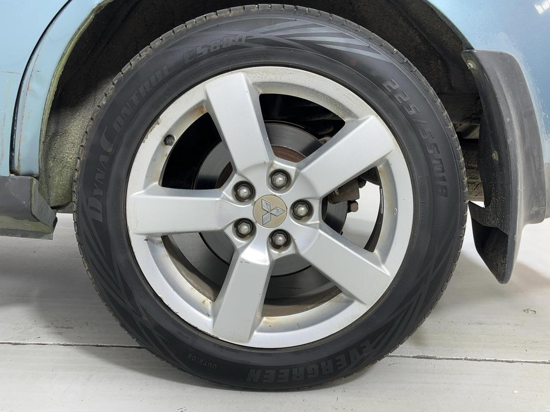 Photo '9' of Mitsubishi Outlander XLS Photo '9' of Mitsubishi Outlander XLS