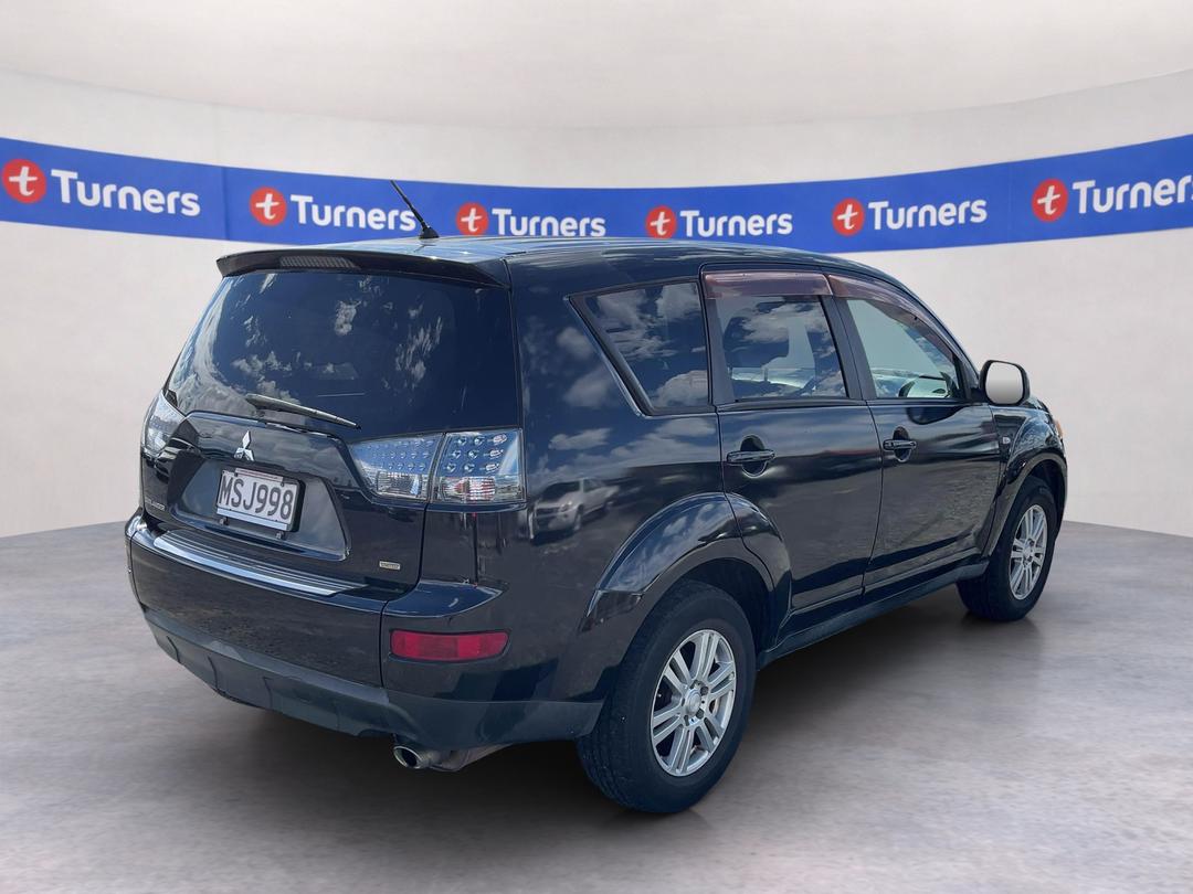 Photo '6' of Mitsubishi Outlander Photo '6' of Mitsubishi Outlander