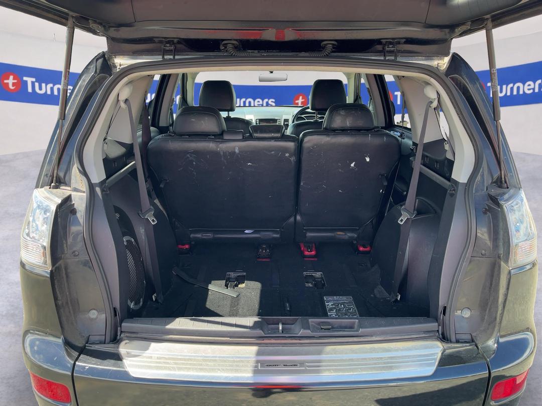 Photo '12' of Mitsubishi Outlander Photo '12' of Mitsubishi Outlander