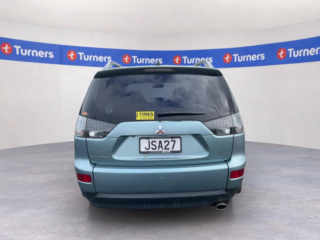 Photo '5' of Mitsubishi Outlander Photo '5' of Mitsubishi Outlander