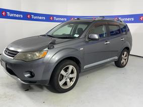 Photo '4' of Mitsubishi Outlander
