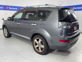 Photo '5' of Mitsubishi Outlander