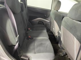 Photo '20' of Mitsubishi Outlander