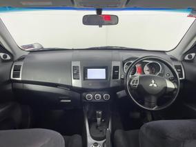 Photo '17' of Mitsubishi Outlander