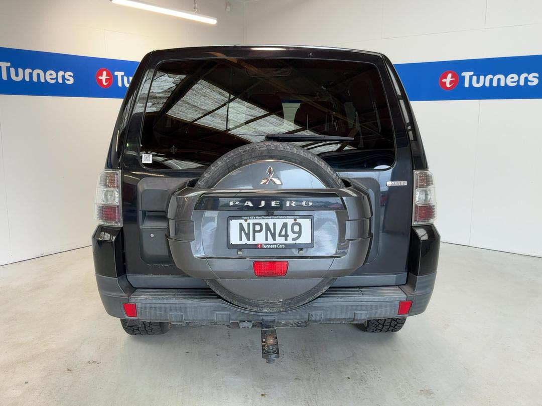 Photo '6' of Mitsubishi Pajero