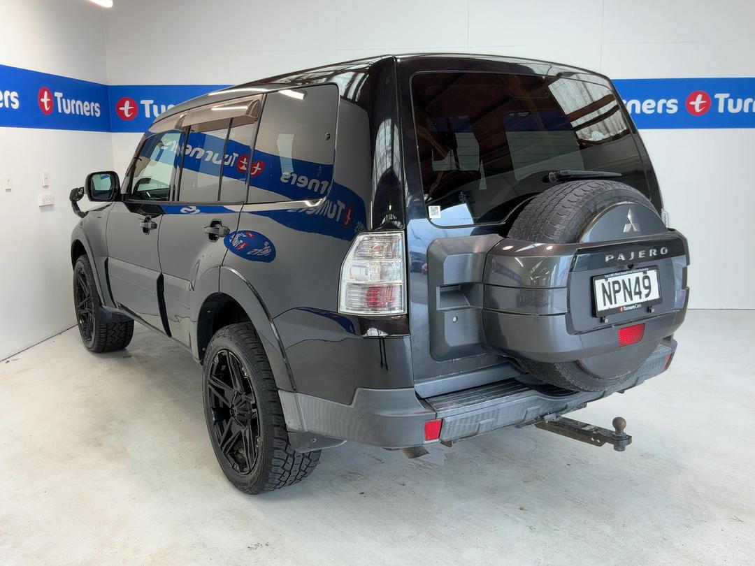 Photo '5' of Mitsubishi Pajero