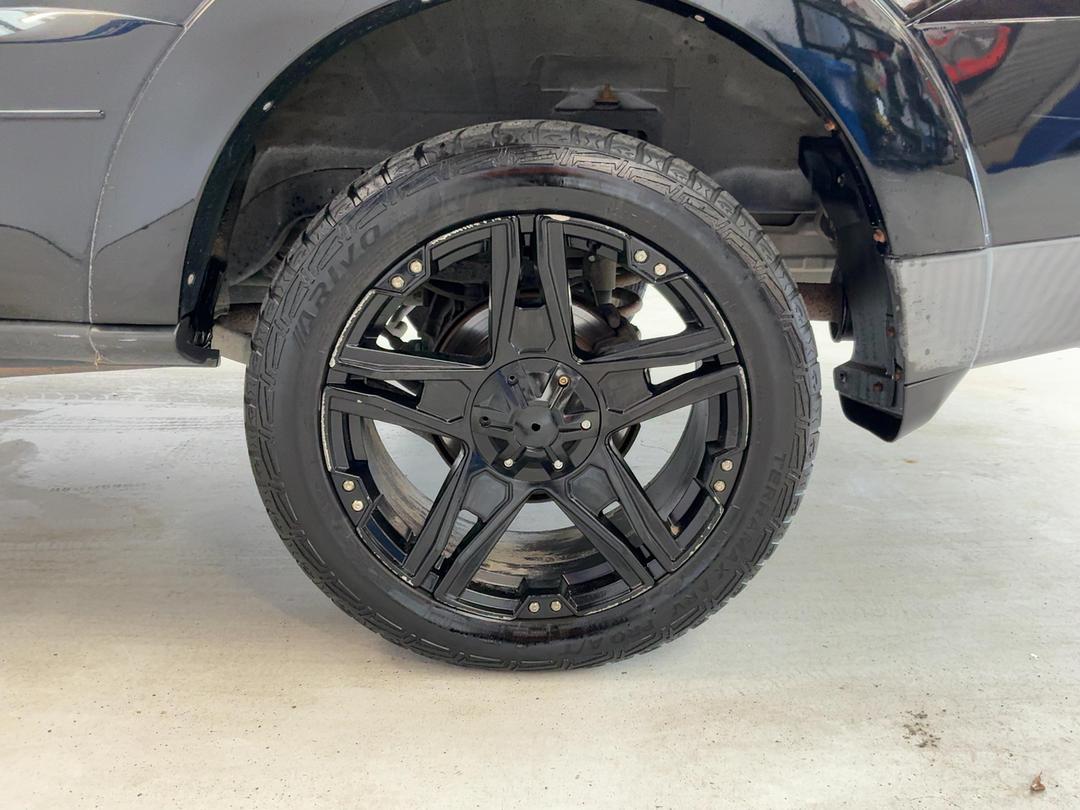 Photo '11' of Mitsubishi Pajero