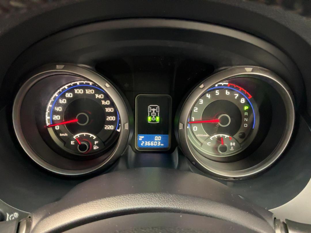 Photo '21' of Mitsubishi Pajero