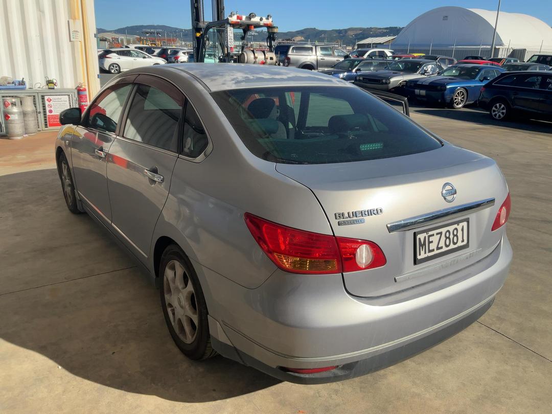 Photo '4' of Nissan Bluebird Sylphy