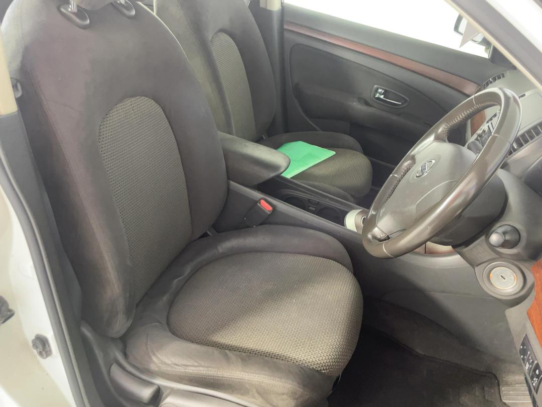 Photo '14' of Nissan Bluebird Sylphy Photo '14' of Nissan Bluebird Sylphy