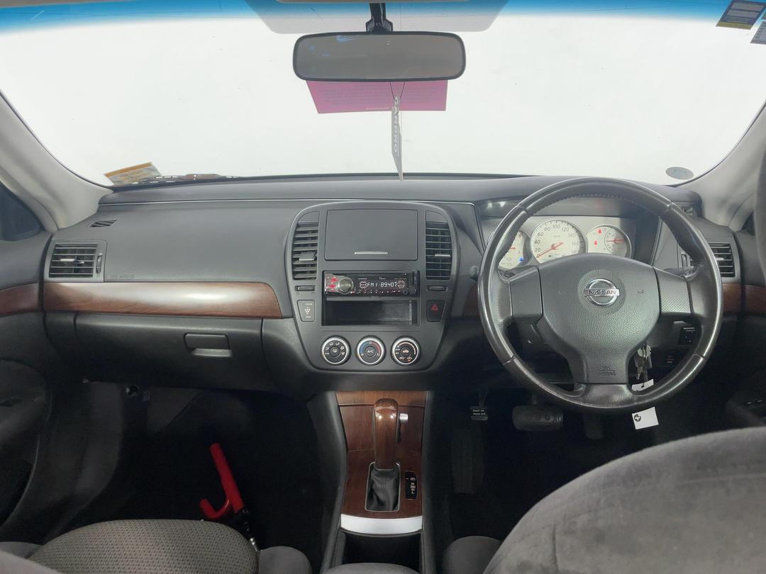 Photo '15' of Nissan Bluebird Sylphy Photo '15' of Nissan Bluebird Sylphy