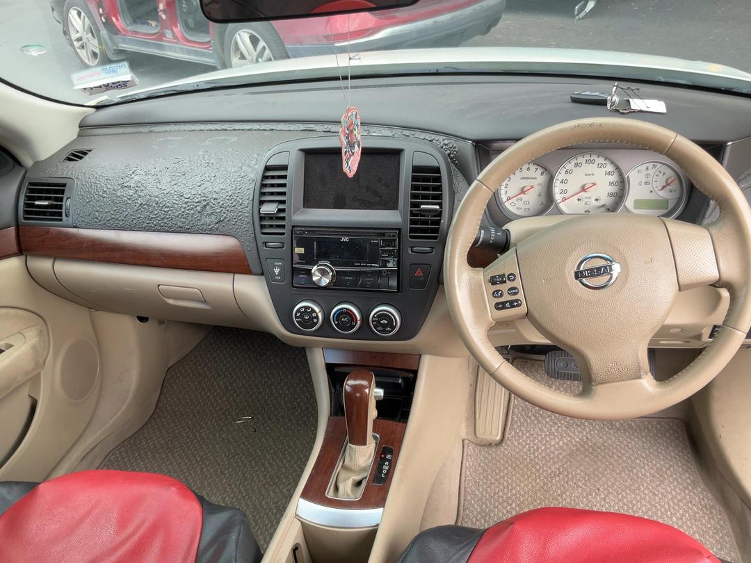 Photo '16' of Nissan Bluebird Sylphy Photo '16' of Nissan Bluebird Sylphy