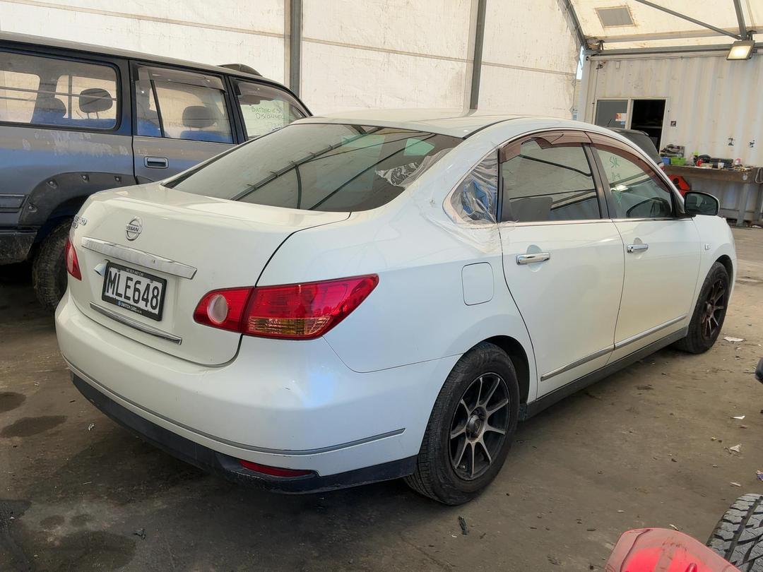 Photo '3' of Nissan Bluebird Sylphy Photo '3' of Nissan Bluebird Sylphy