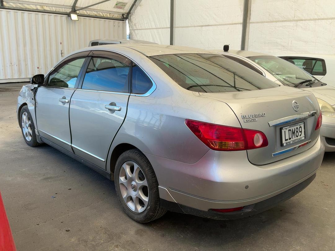 Photo '6' of Nissan Bluebird Sylphy Photo '6' of Nissan Bluebird Sylphy