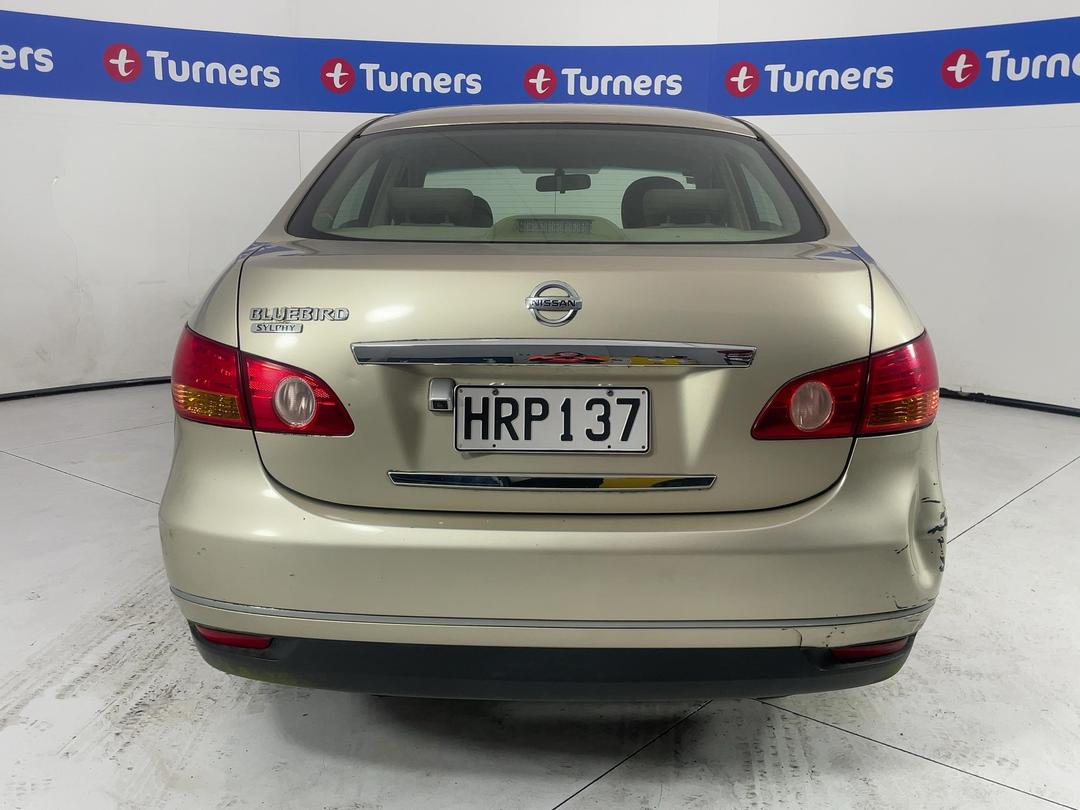 Photo '9' of Nissan Bluebird Sylphy Photo '9' of Nissan Bluebird Sylphy