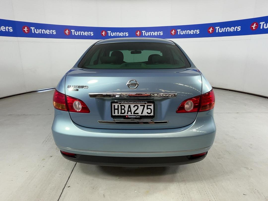 Photo '6' of Nissan Bluebird