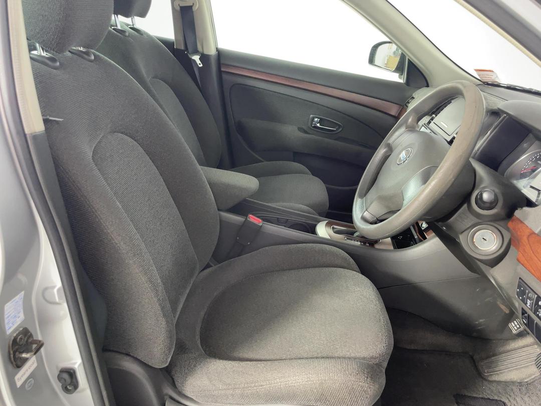 Photo '14' of Nissan Bluebird Sylphy Photo '14' of Nissan Bluebird Sylphy