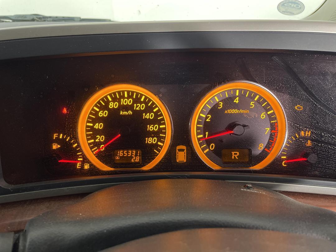 Photo '21' of Nissan Elgrand