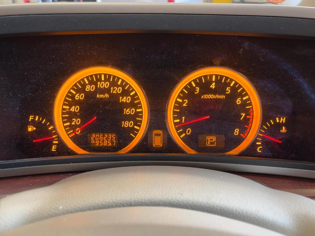 Photo '18' of Nissan Elgrand Photo '18' of Nissan Elgrand