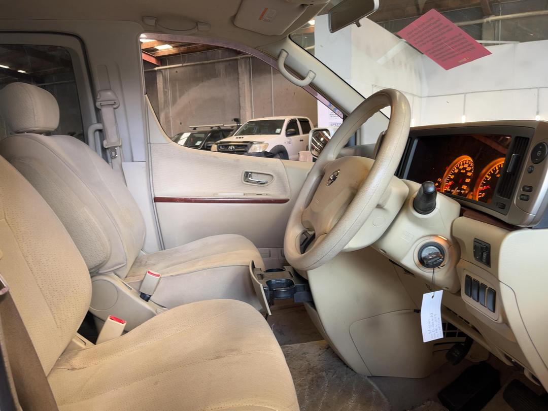 Photo '14' of Nissan Elgrand Photo '14' of Nissan Elgrand