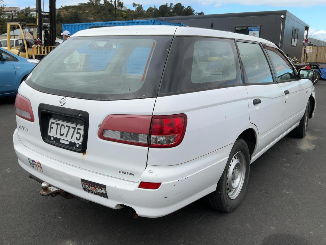 Photo '8' of Nissan Expert
