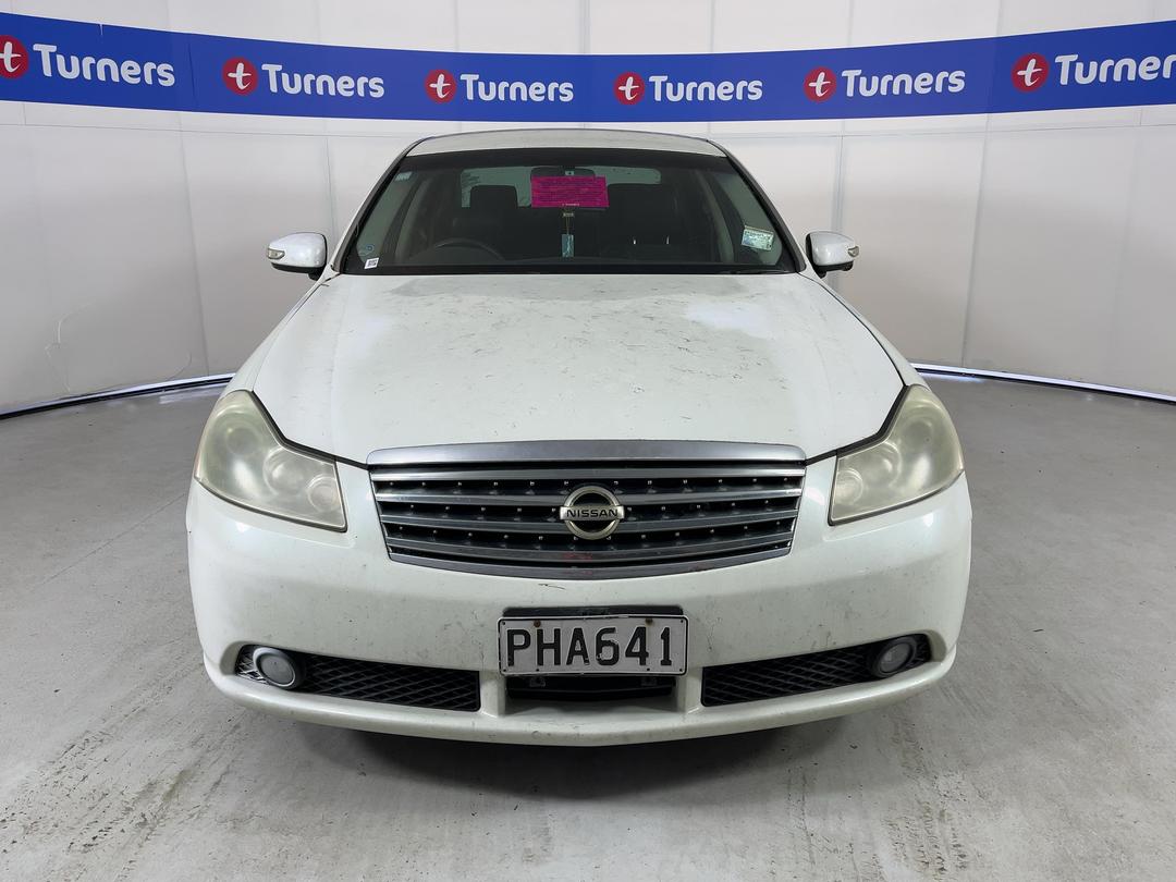 Photo '2' of Nissan Fuga