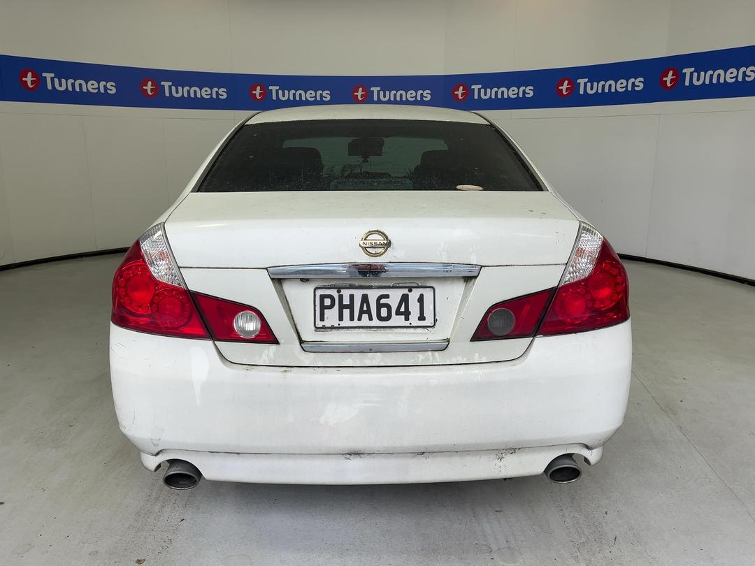 Photo '6' of Nissan Fuga