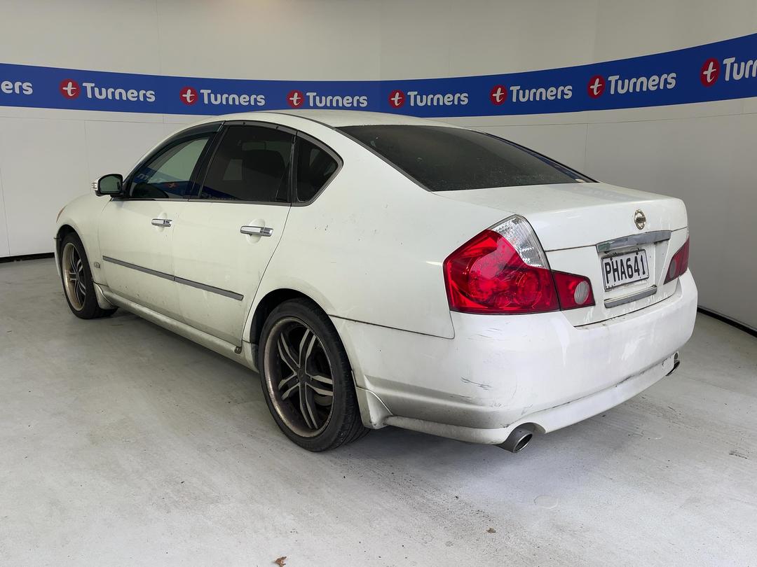 Photo '7' of Nissan Fuga
