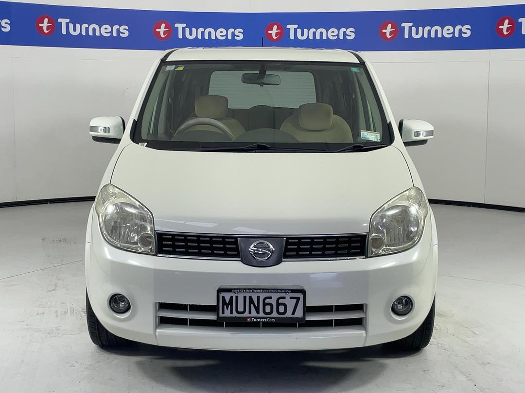 Photo '2' of Nissan Lafesta