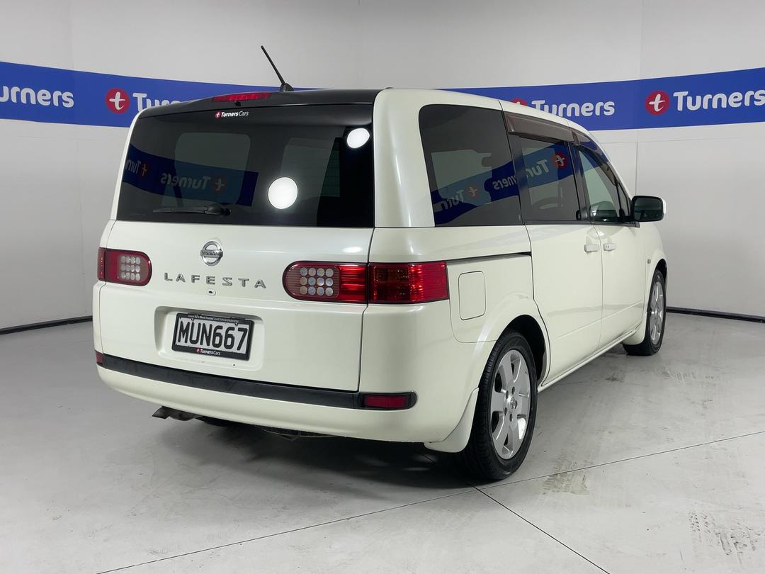 Photo '7' of Nissan Lafesta