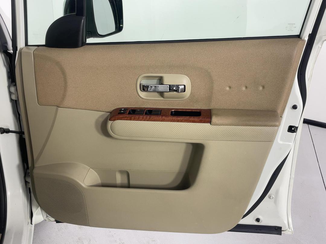 Photo '15' of Nissan Lafesta