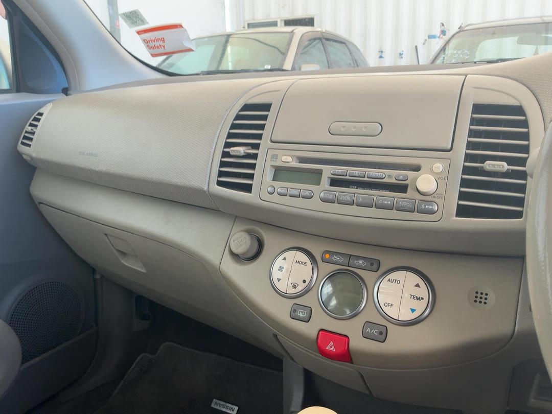 Photo '21' of Nissan March 15G