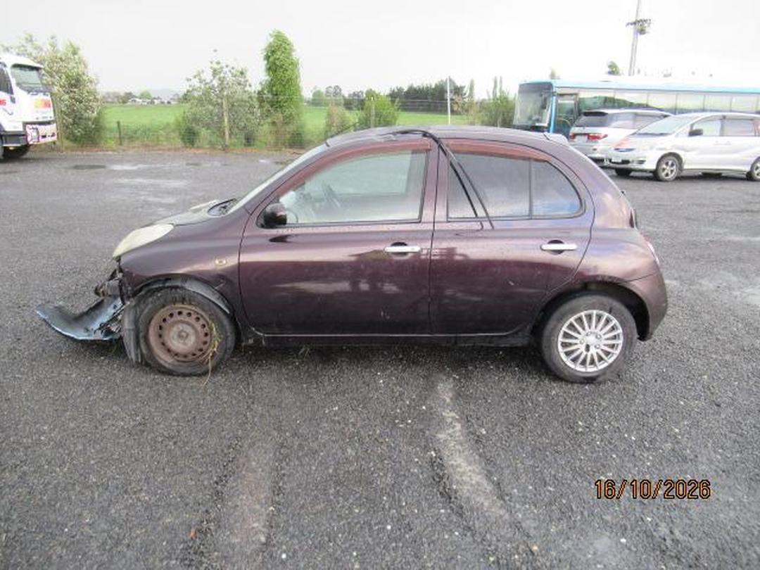 Photo '2' of Nissan March