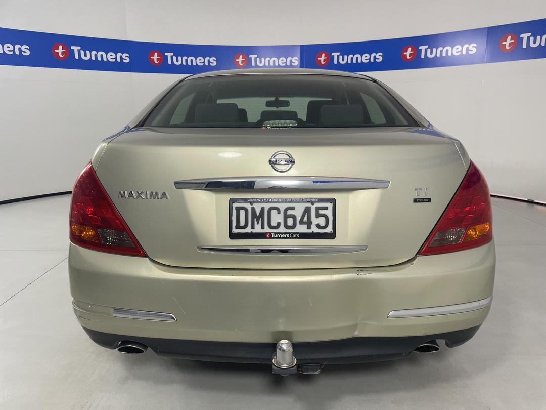 Photo '6' of Nissan Maxima