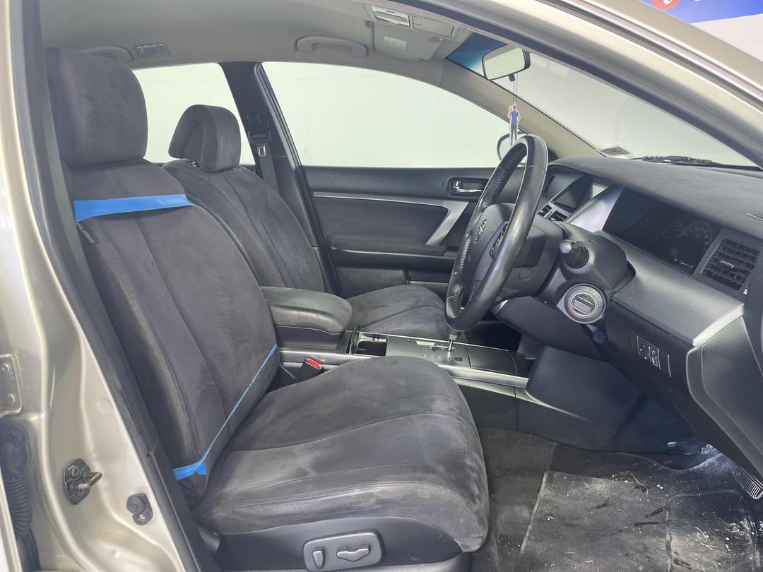 Photo '16' of Nissan Maxima