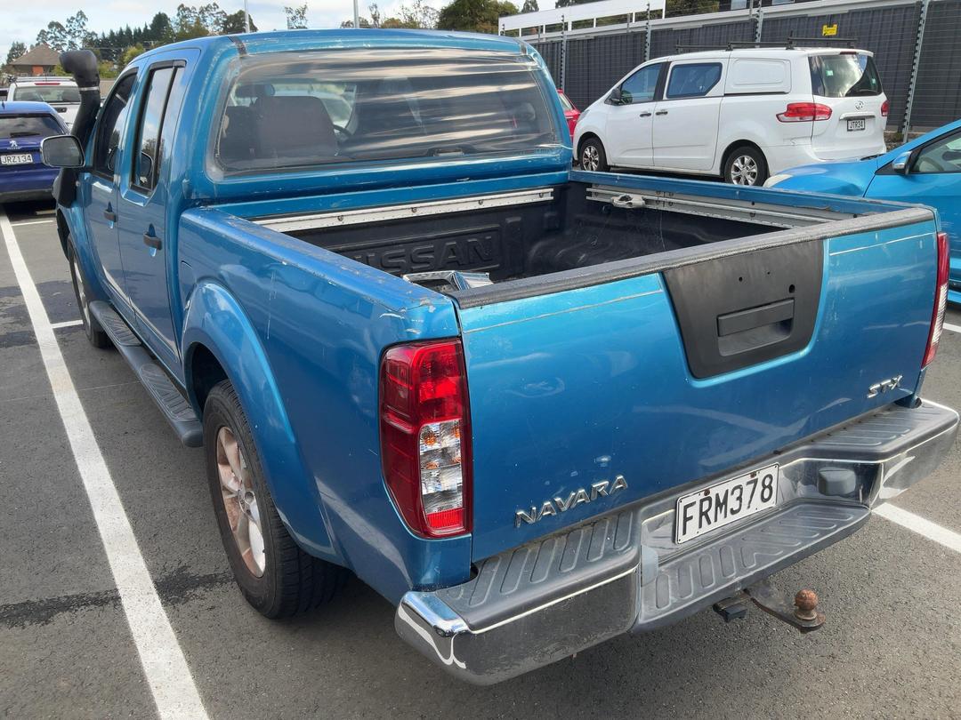 Photo '4' of Nissan Navara