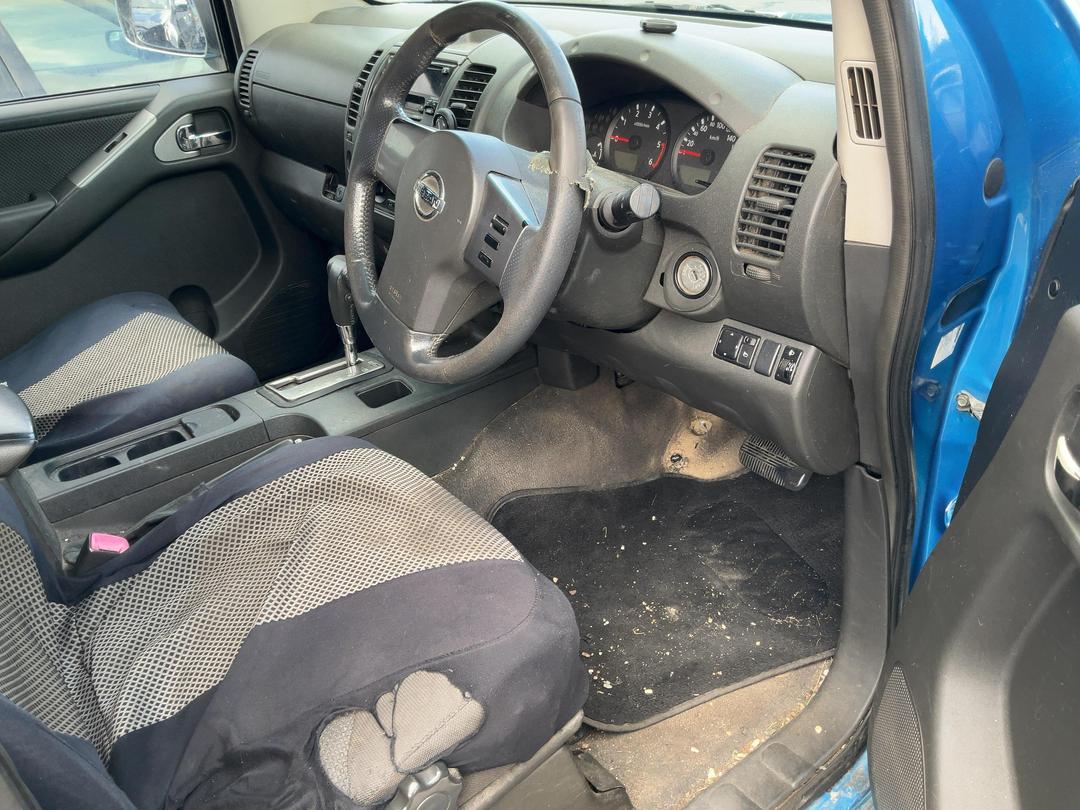 Photo '10' of Nissan Navara