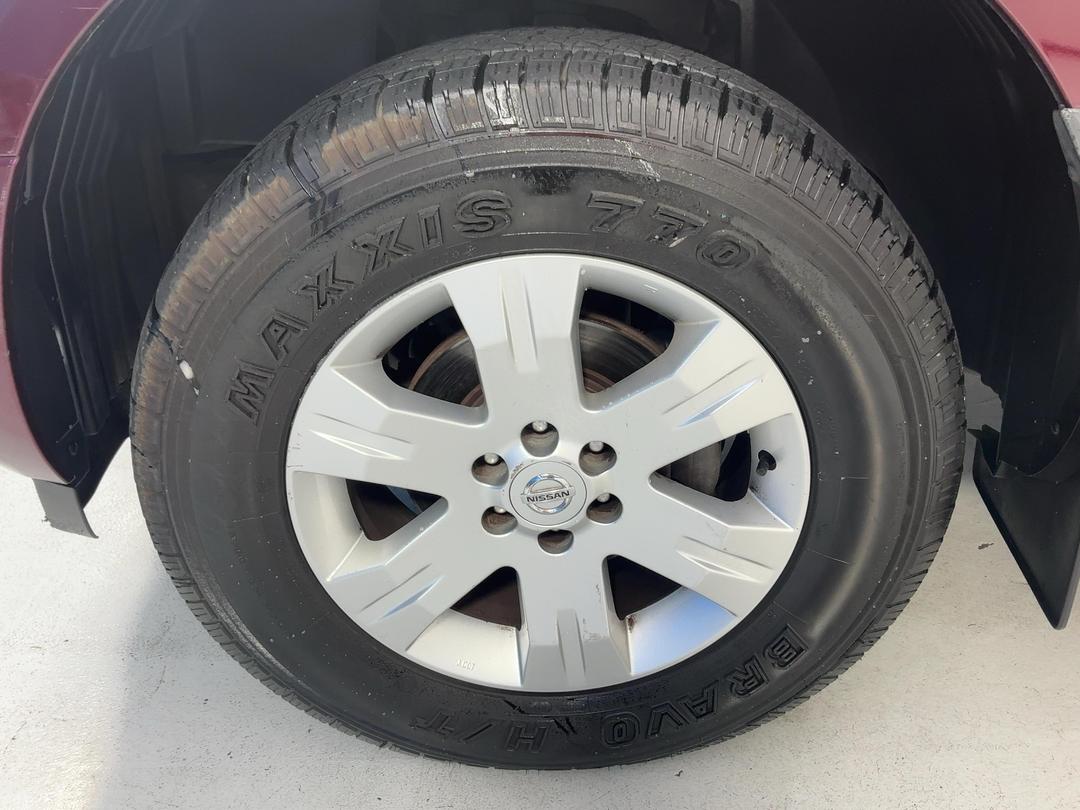 Photo '10' of Nissan Pathfinder