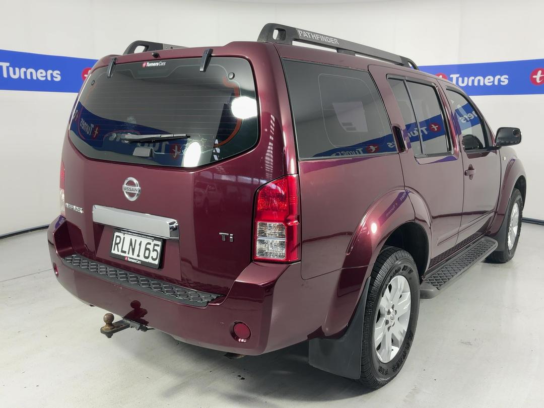 Photo '7' of Nissan Pathfinder
