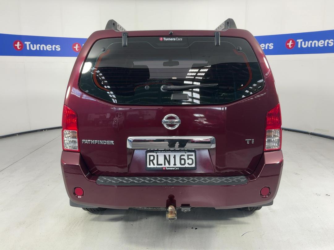 Photo '6' of Nissan Pathfinder