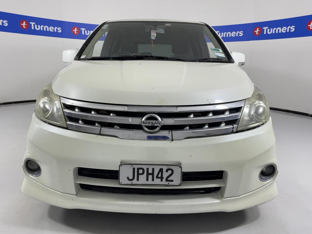 Photo '2' of Nissan Presage