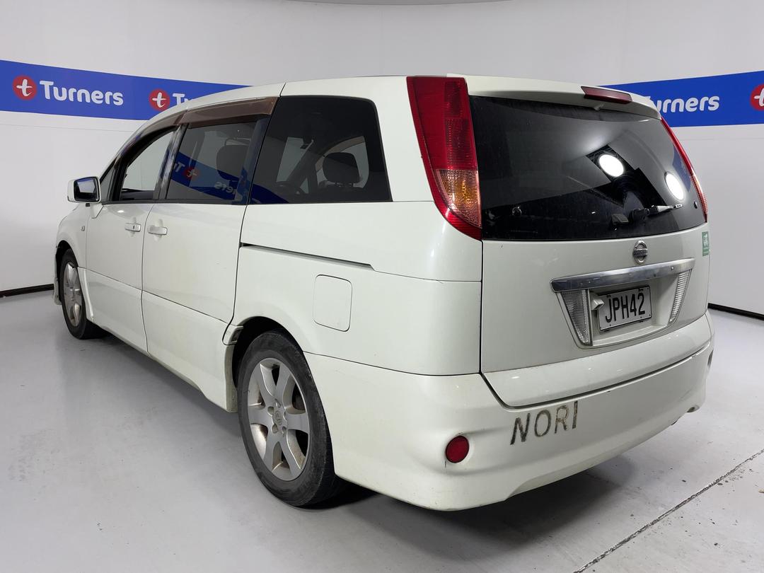 Photo '5' of Nissan Presage