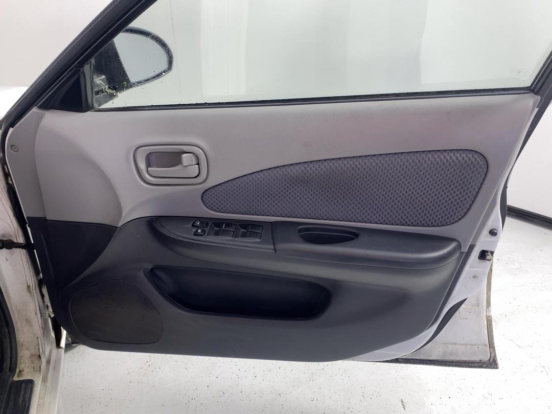 Photo '15' of Nissan Pulsar