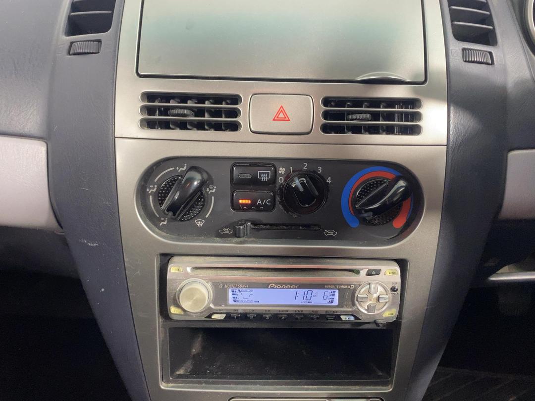 Photo '18' of Nissan Pulsar